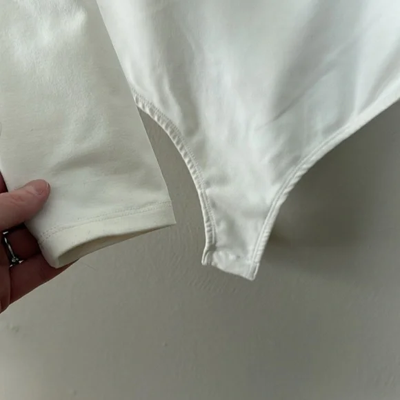 NWOT white Free People V notch bodysuit small - Picture 3 of 5